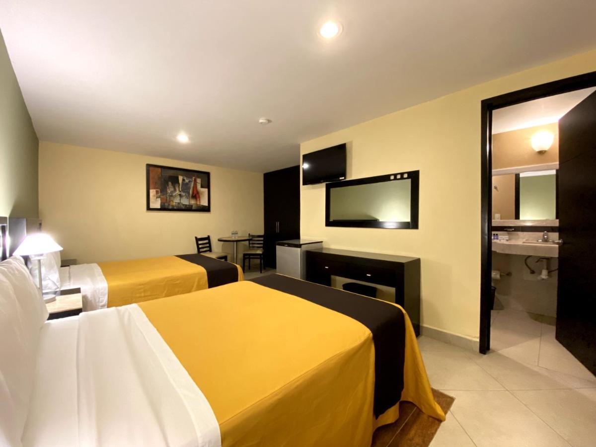 Hotel Escala Puebla Centro Esterno foto