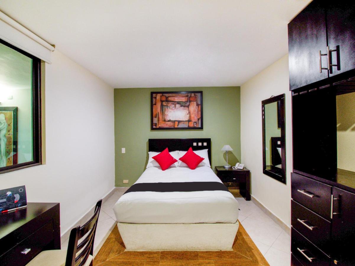 Hotel Escala Puebla Centro Esterno foto