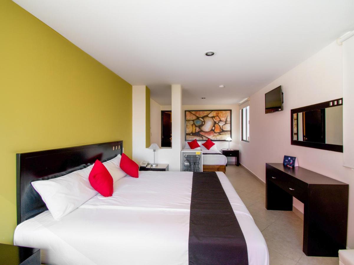 Hotel Escala Puebla Centro Esterno foto